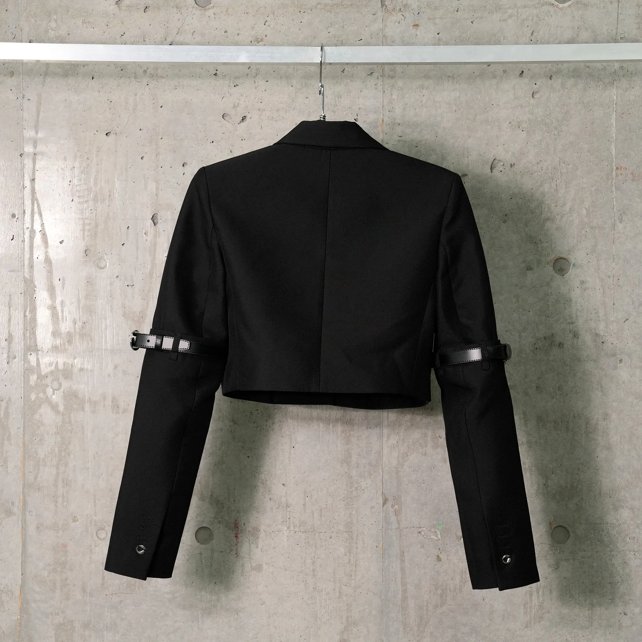 HYBRID CROPPED TAILORED JACKET / BLACK