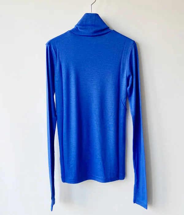 PHEENY/WOOL CIRCULAR RIB HIGH NECK(BLUE)